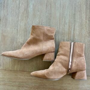 Universal Thread Tan Ankle Booties